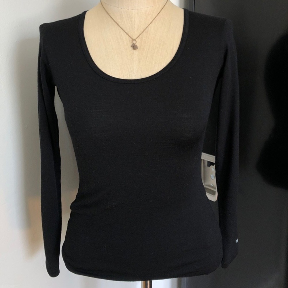 Icebreaker Black Merino Wool TOP